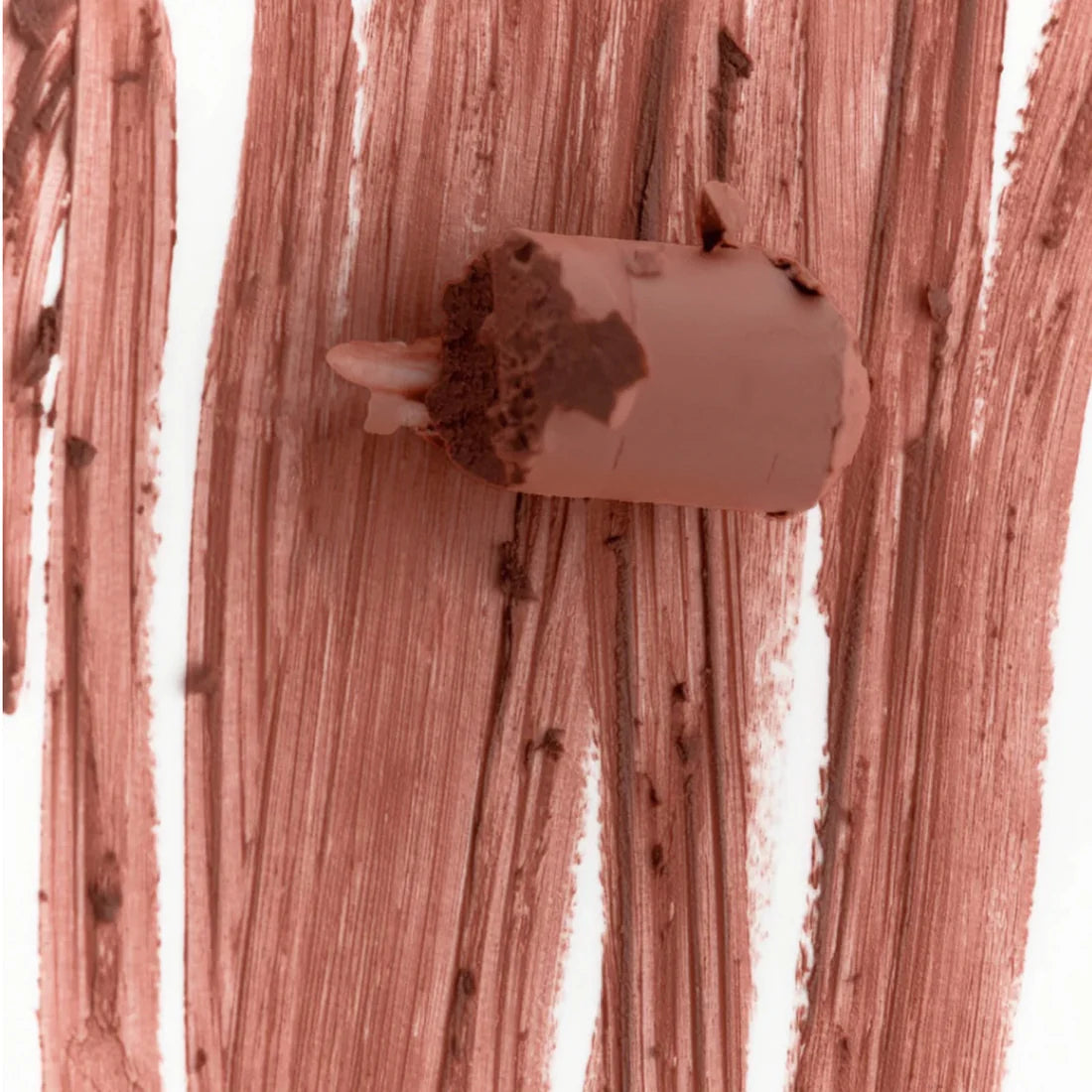 PEPTIDE LIP SHAPE LUNGE